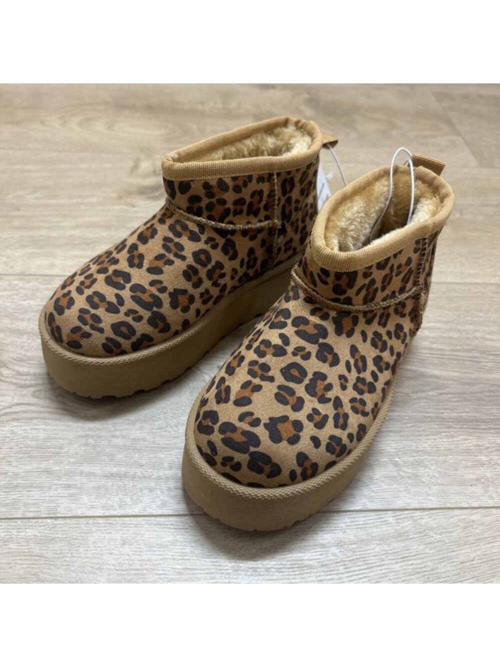 Olivia & Kate Girls Size 12 Girls Leopard Faux Fur Lined Boots. New No Box
